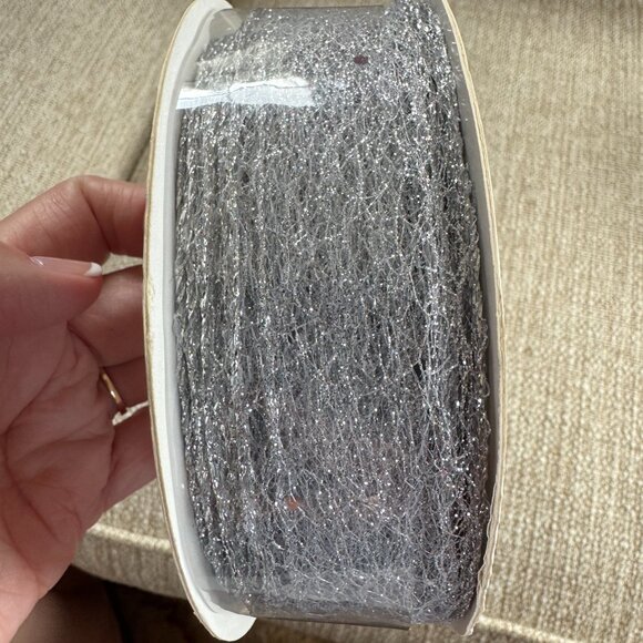 Morex Premium Wired Ribbon 1.5" x 50 yards Sheer Silver Glitter New Seal - Picture 2 of 3